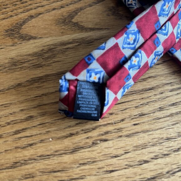 St. Michael Marks & Spencer Silk Tie Made In England Red Blue Floral Geometric - Picture 5 of 7